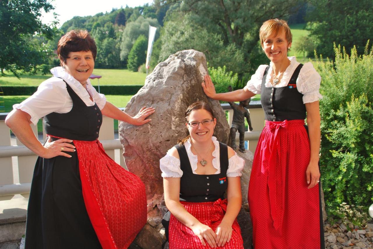 Traditions-Gasthaus Bayrischer Hof Лойткирх-им-Алльгой Экстерьер фото